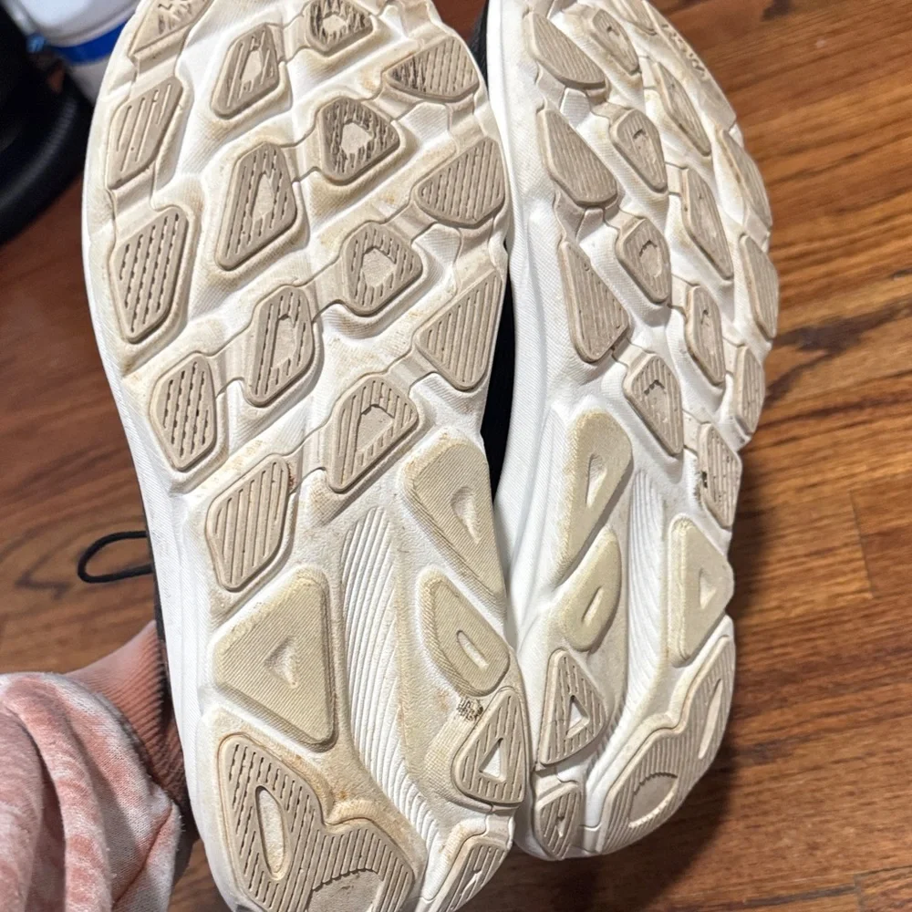 Hoka Clifton 9 Women’s 8 Black/Rose Gold - Picture 6 of 8